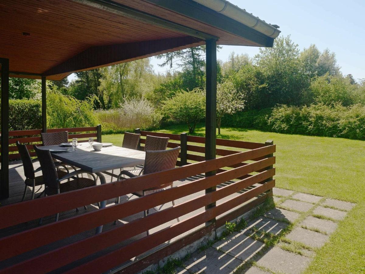 6 Person Holiday Home In Pr St Togeholt Екстериор снимка
